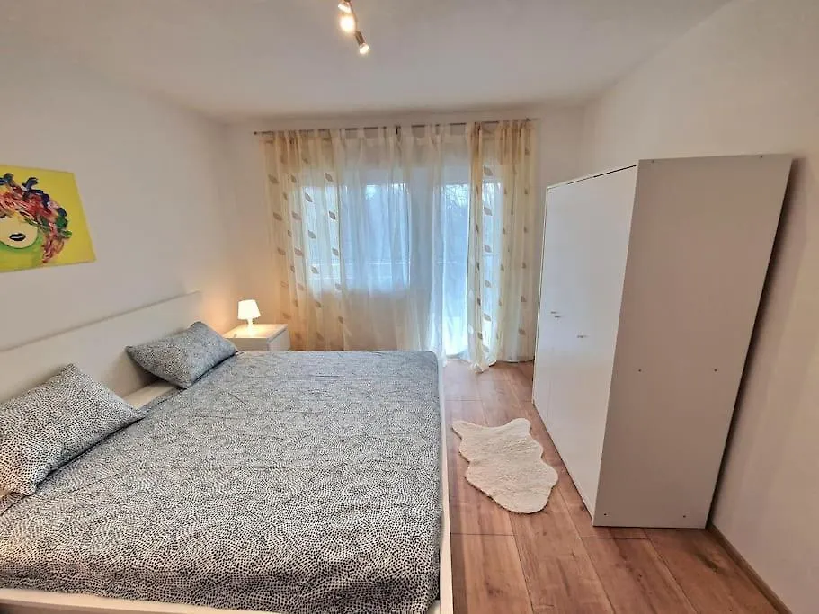 Novi Apartman Nps Пула Хорватия