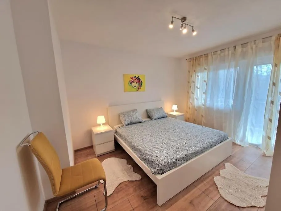 Novi Apartman Nps Пула Апартаменты